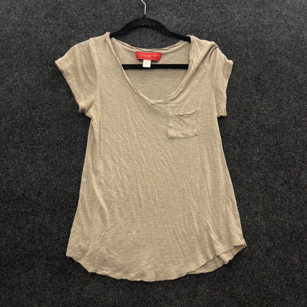 Akira Chicago Red Label Tan Rayon Slub V-Neck Pocket Tee Small RT11237